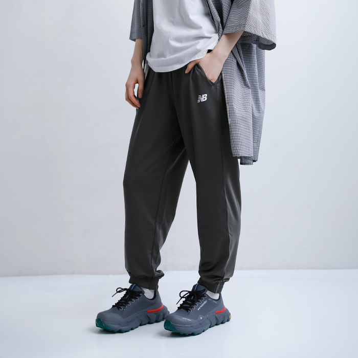 new balanceスポーツジャージー ジョガーパンツ awp53402