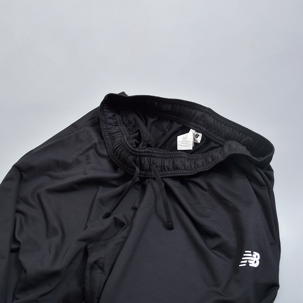 new balanceスポーツジャージー ジョガーパンツ awp53402