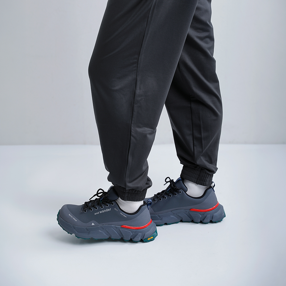 new balanceスポーツジャージー ジョガーパンツ awp53402