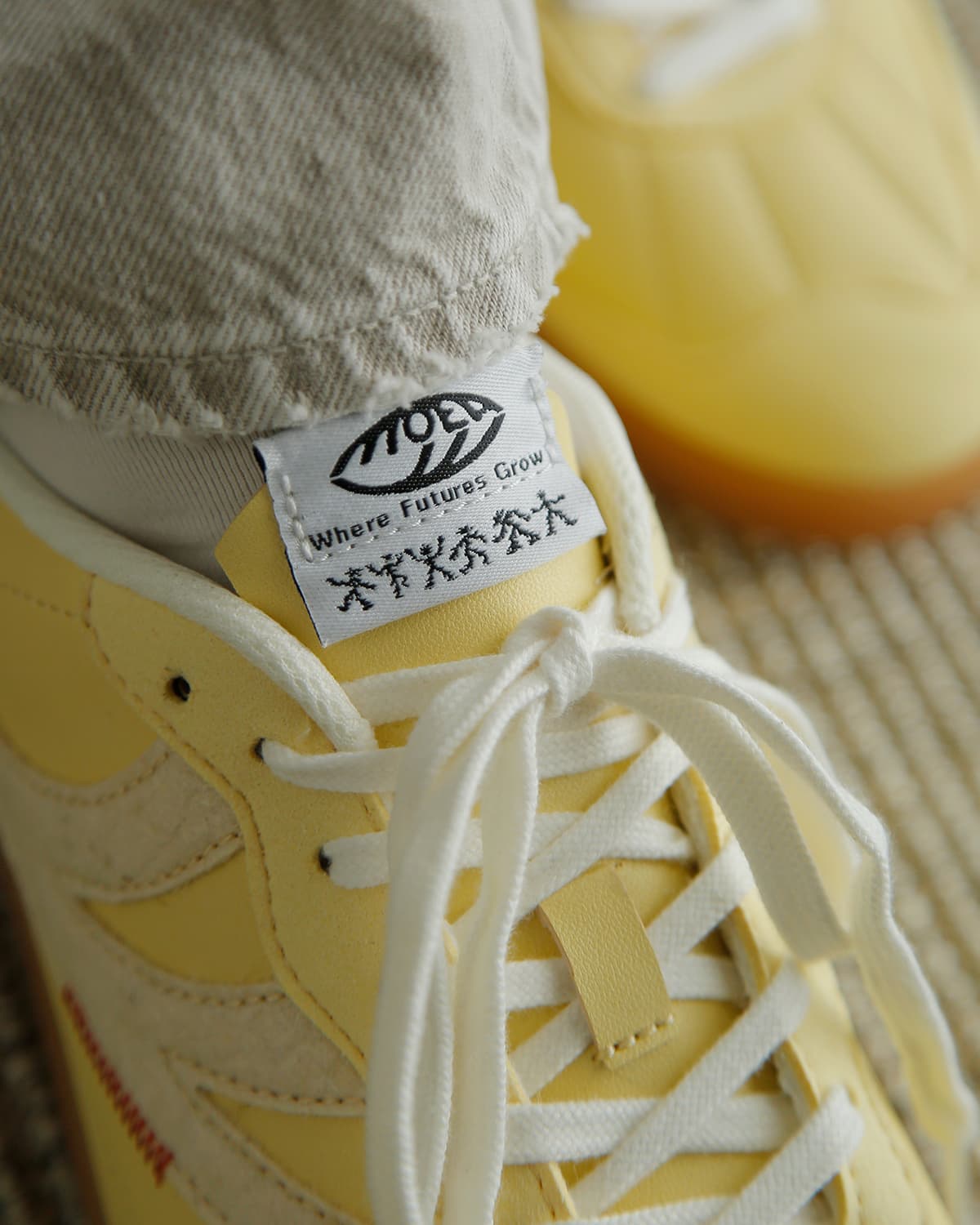 MoEa(モエア)FLOW CORN/PINEAPPLE スニーカー bas011