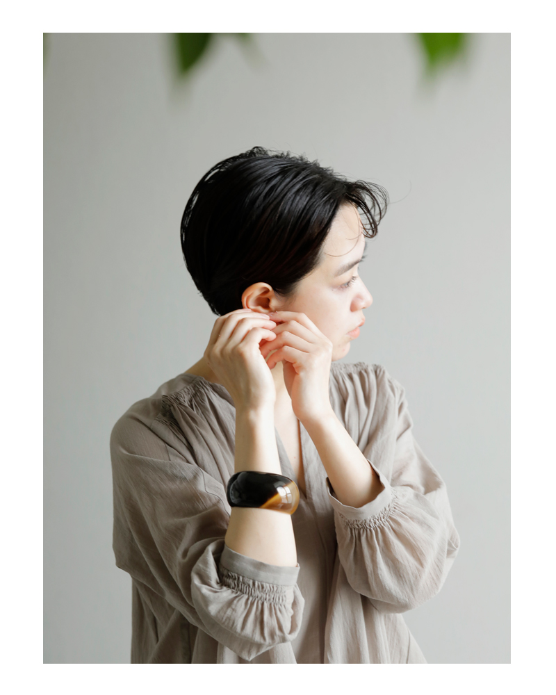 L’INDOCHINEUR(ランドシヌール)ハンドメイドホーンバングルbjx014w