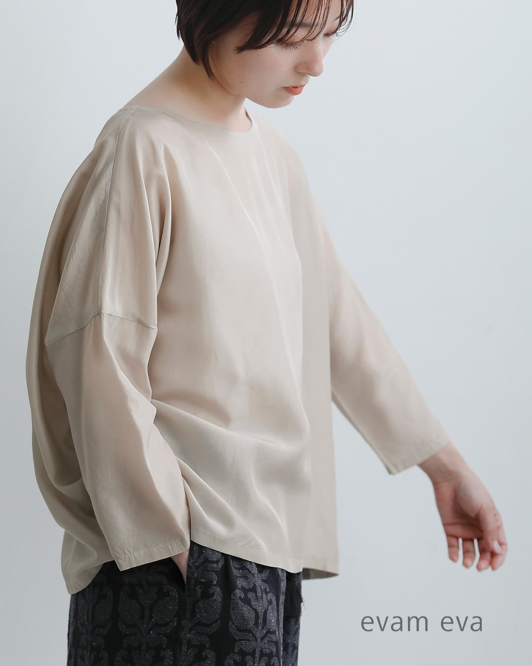 evam eva�V���N�u�����h �v���I�[�o�[ e261t153