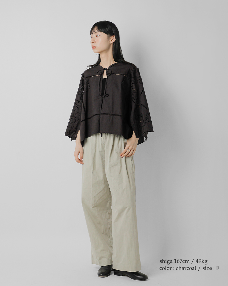 ESTROISLOSE(エストゥロワルーズ)コットンケミカルカットワーク刺繍2wayポンチョボレロeb25401