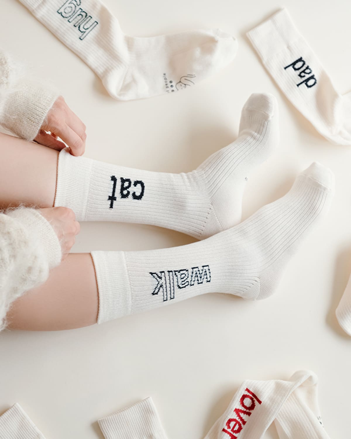 beautiful people(ビューティフルピープル) ロゴ入りリブソックス片足用 “feels ﾍﾞﾀ文字 / 抜き文字 socks” f030511945-6