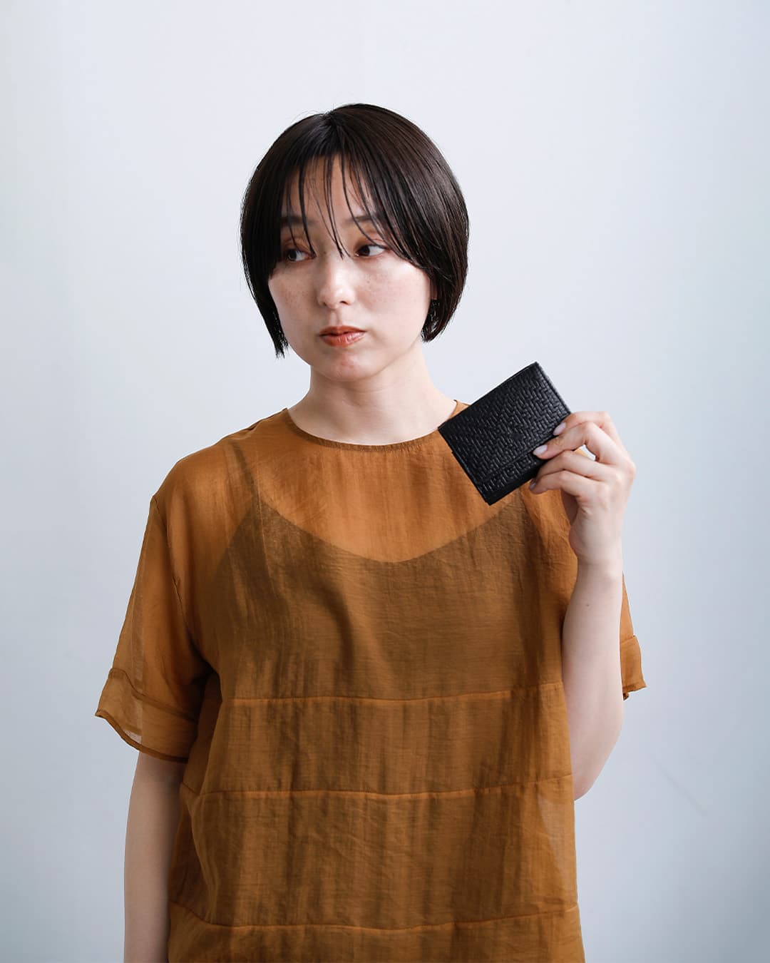 FEU DUN PHAREカウレザー 型押し 三つ折り ウォレット f54158-38