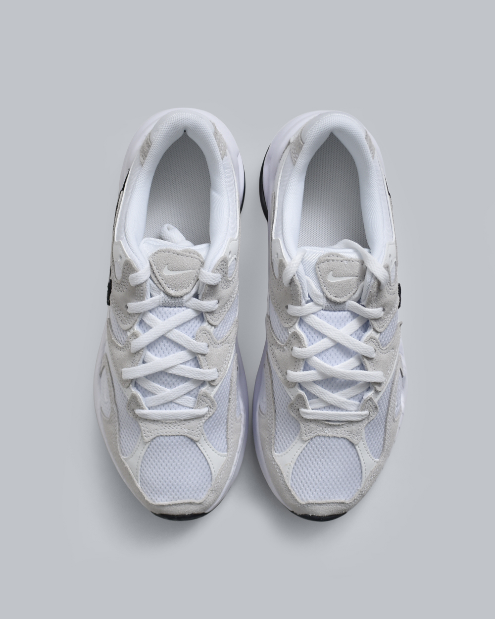 NIKEウィメンズ AL8 スニーカー fj3794