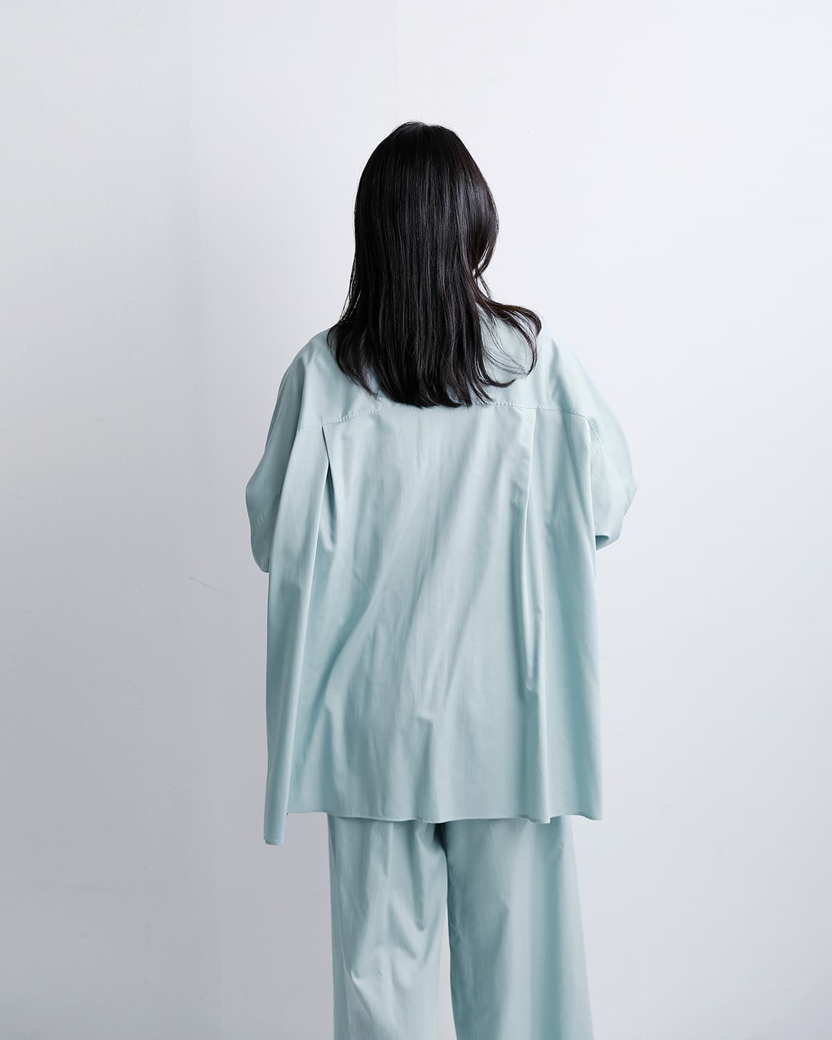 graphpaper�V���R�� �|�v���� �f�B�[�v�X���b�g ���M�����[�J���[ �V���c �gSilicon Poplin Deep Slit Regular Collar Shirt�h gl261-50183