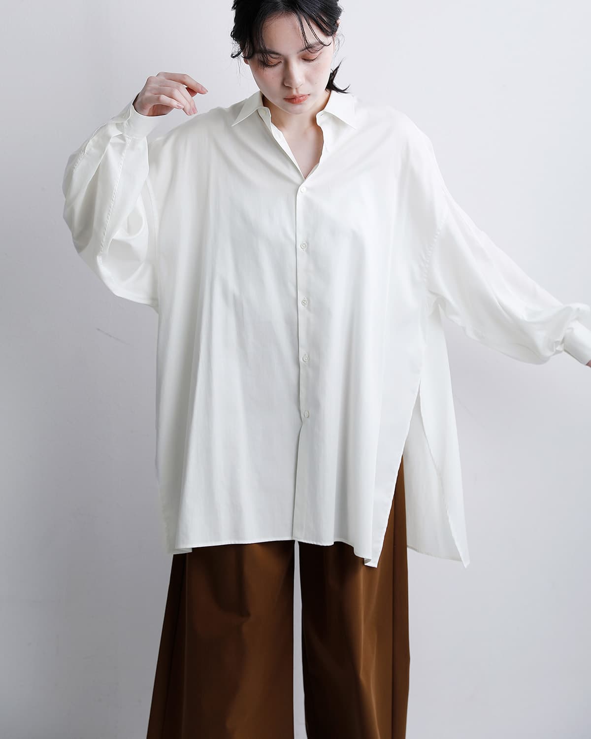 graphpaper�V���R�� �|�v���� �f�B�[�v�X���b�g ���M�����[�J���[ �V���c �gSilicon Poplin Deep Slit Regular Collar Shirt�h gl261-50183