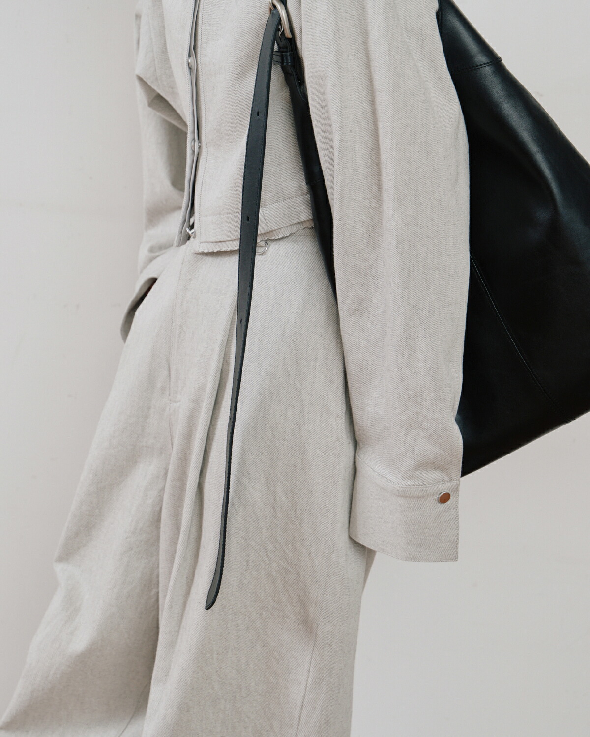 Hella(ヘラ)スノーデニムコクーンパンツSNOWDENIMPANTS h261-32