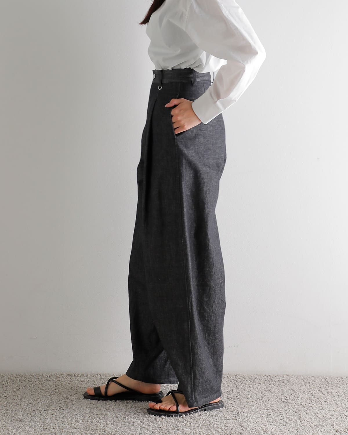 Hella(ヘラ)スノーデニムコクーンパンツSNOWDENIMPANTS h261-32