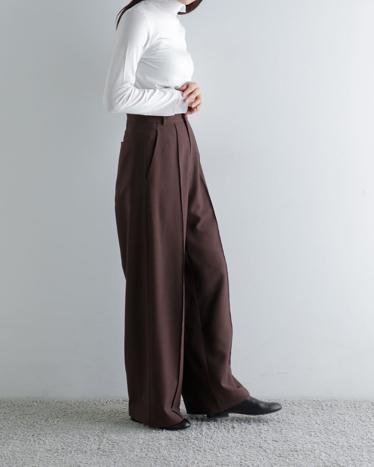 Hella(ヘラ)ピンタックワイドパンツPINTUCKWIDEPANTS h261-33