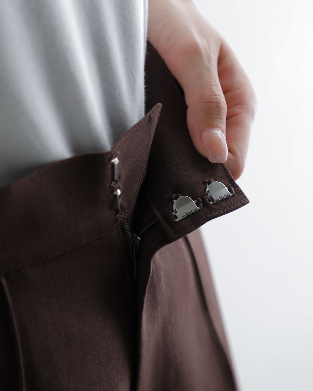 Hella(ヘラ)ピンタックワイドパンツPINTUCKWIDEPANTS h261-33