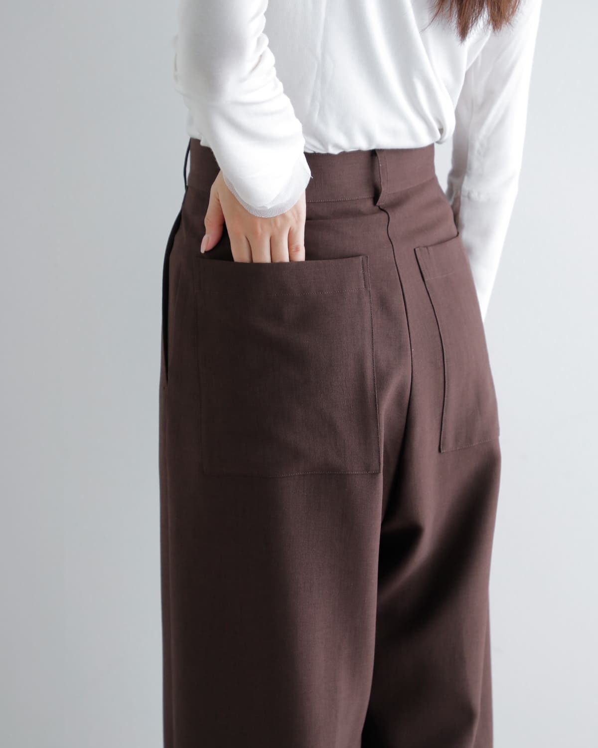 Hella(ヘラ)ピンタックワイドパンツPINTUCKWIDEPANTS h261-33