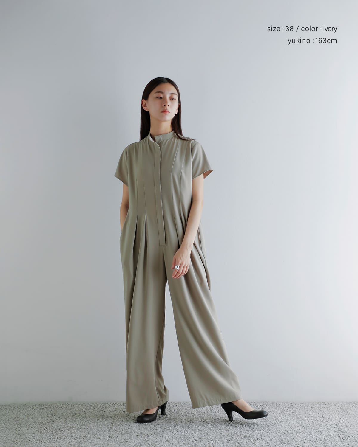 Hella(ヘラ)ワイドタックジャンプスーツWIDETUCKJUMPSUIT h261-40