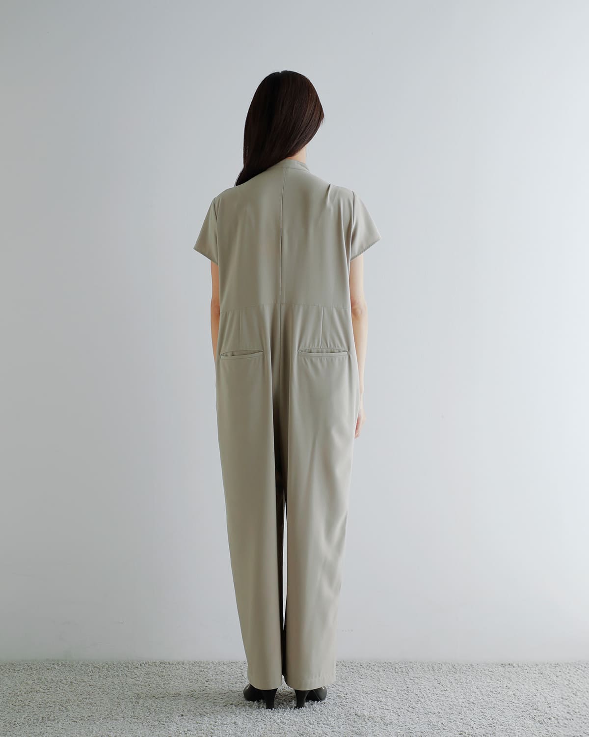 Hella ヘラ ワイドタック ジャンプスーツ “WIDE TUCK JUMPSUIT” h261