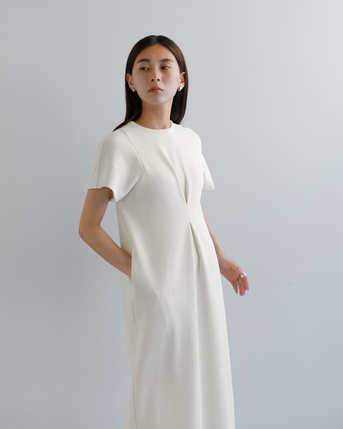 Hella(ヘラ)フロントタックコクーンドレスFRONTTUCKCOCOONDRESS h261-45