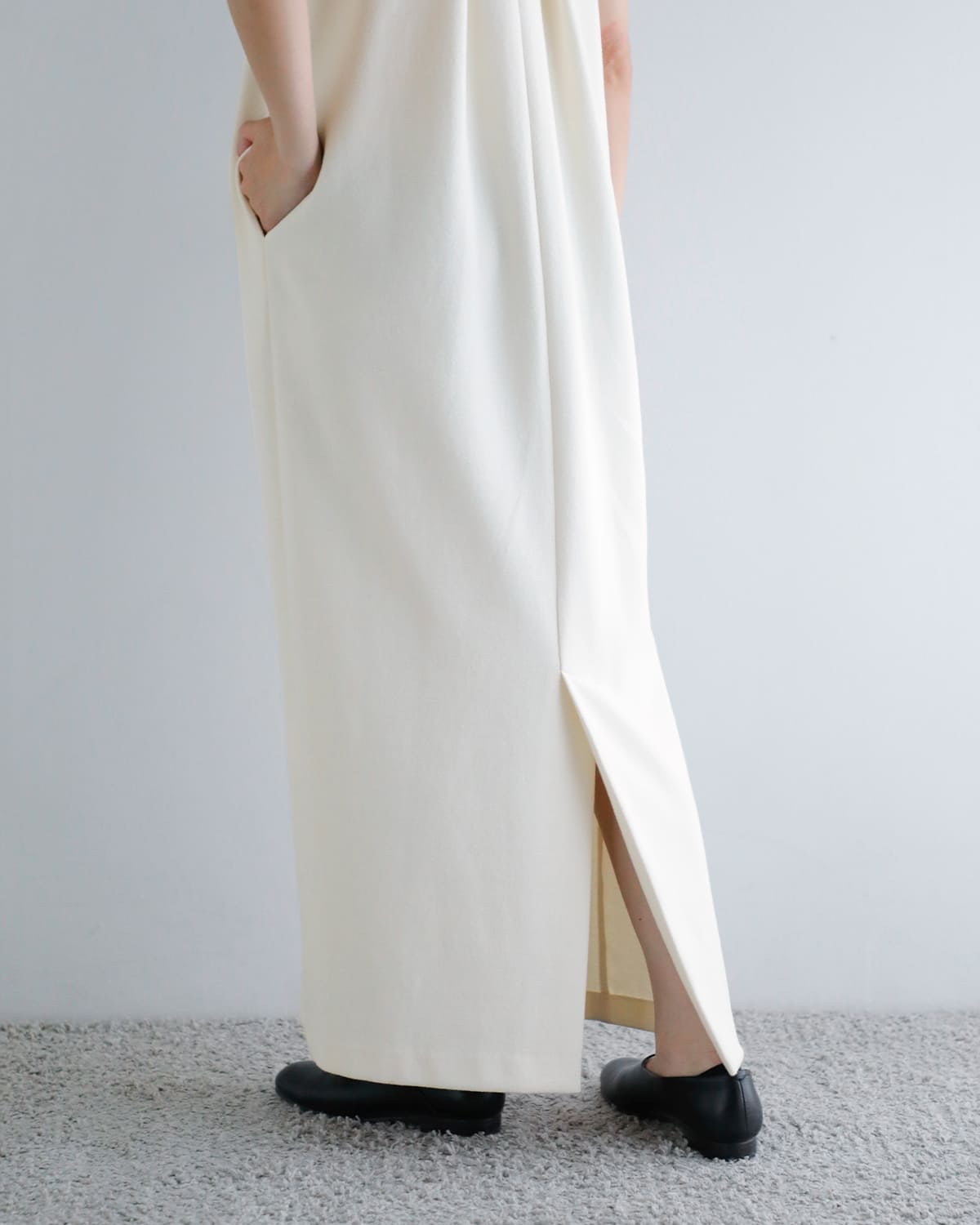 Hella(ヘラ)フロントタックコクーンドレスFRONTTUCKCOCOONDRESS h261-45