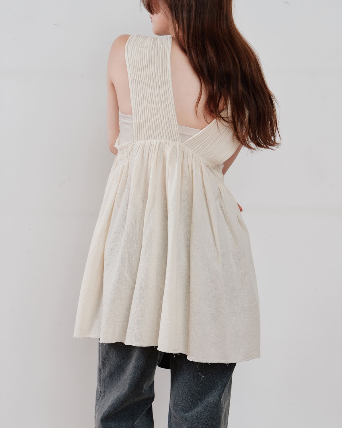 Hella(ヘラ)コットンクレープVネックギャザートップスCOTTONCREPEGATHERTOP h261-80