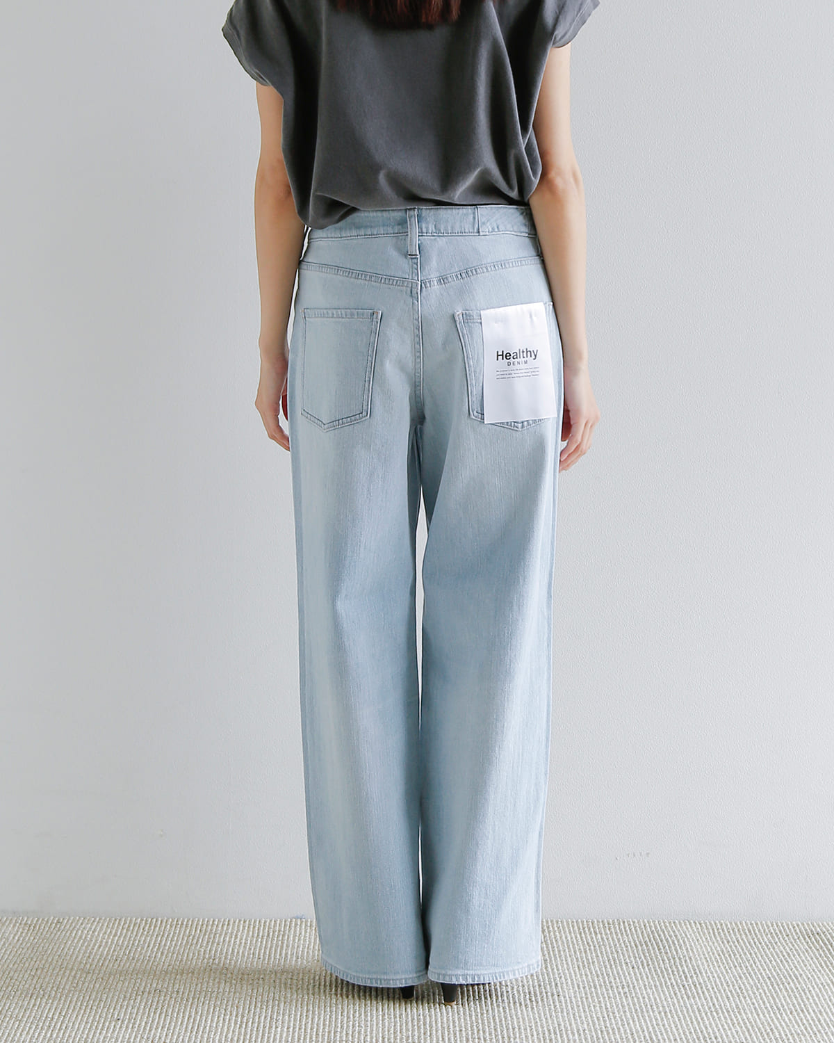 Healthy Denim(ヘルシーデニム)ミッドライズワイドストレートデニムパンツ  “Pink Pepper Midrise” h87350403