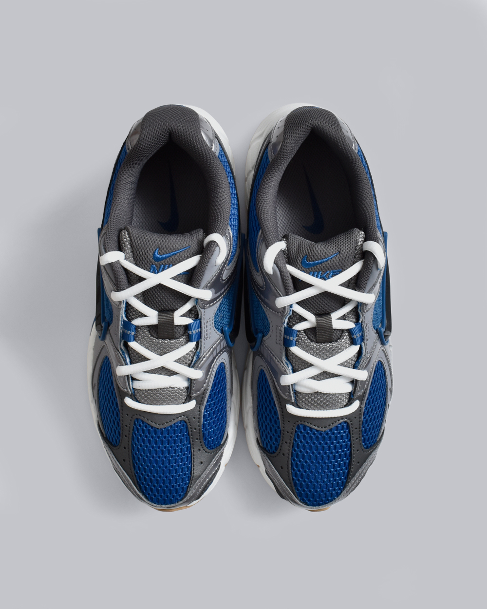 NIKEV5 RNR スニーカー hj5228