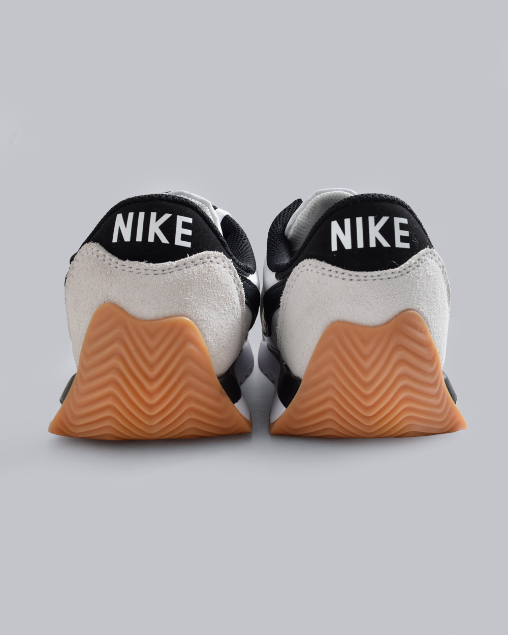 NIKEナイキ ウィメンズ パシフィック スニーカー hm4771