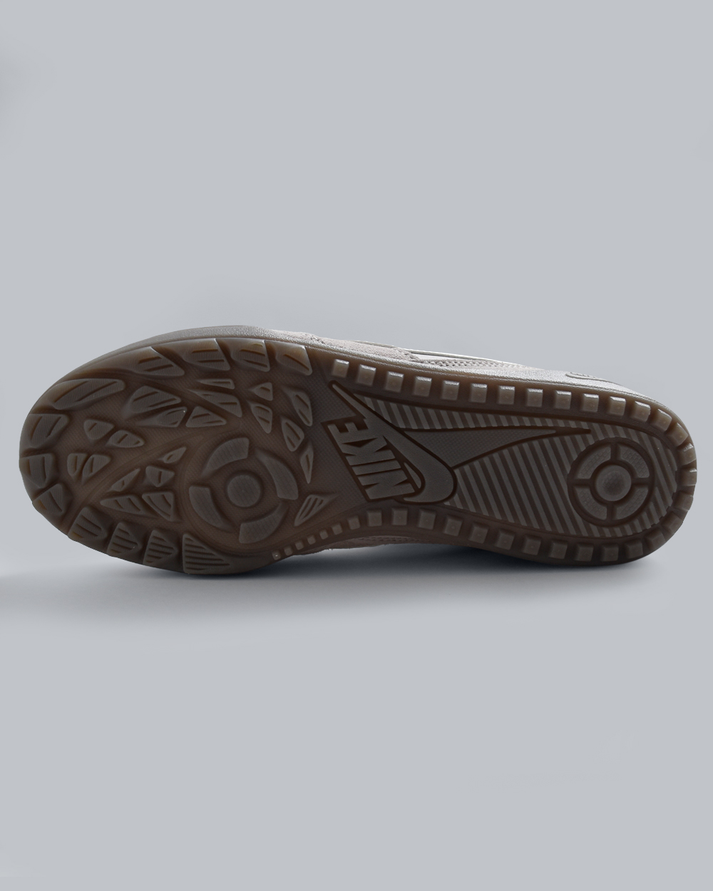 NIKEテラマンタ スエード スニーカー ib7254