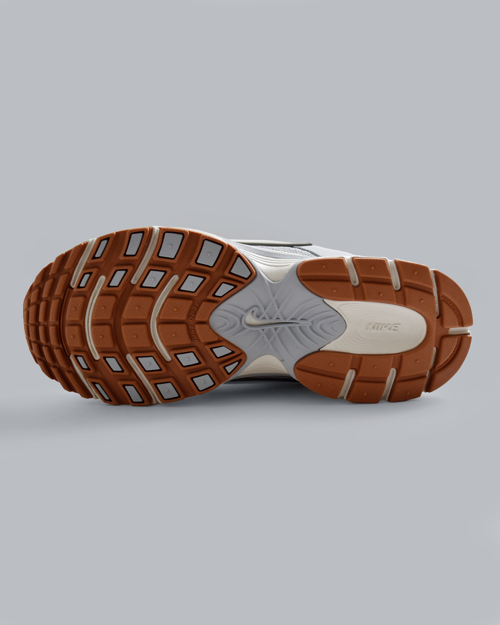 NIKEV5 RNR スニーカー ii6292