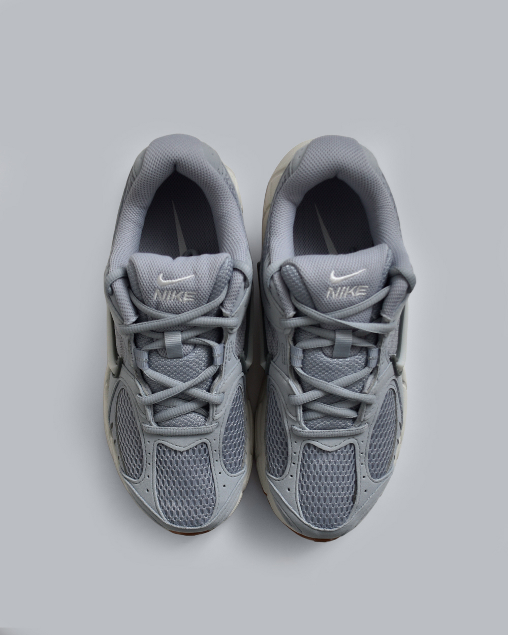 NIKEV5 RNR スニーカー ii6292