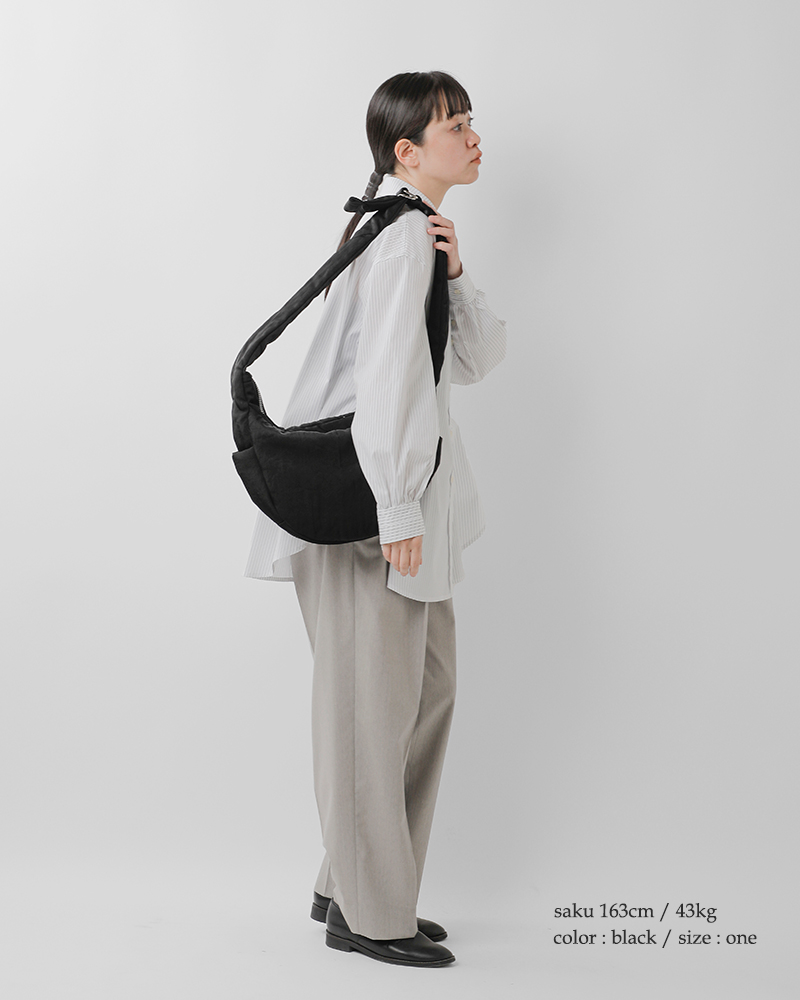ITTI(イッチ)撥水三日月型ショルダーバッグANNIEPUFFERTOWNMOONBAG/CERATOBRIGHTitti-bag-121-cb