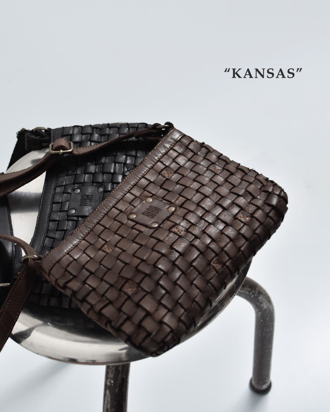 BIBAウォッシュド カウレザー ハンドブレイド ミニバッグ “KANSAS” ka9