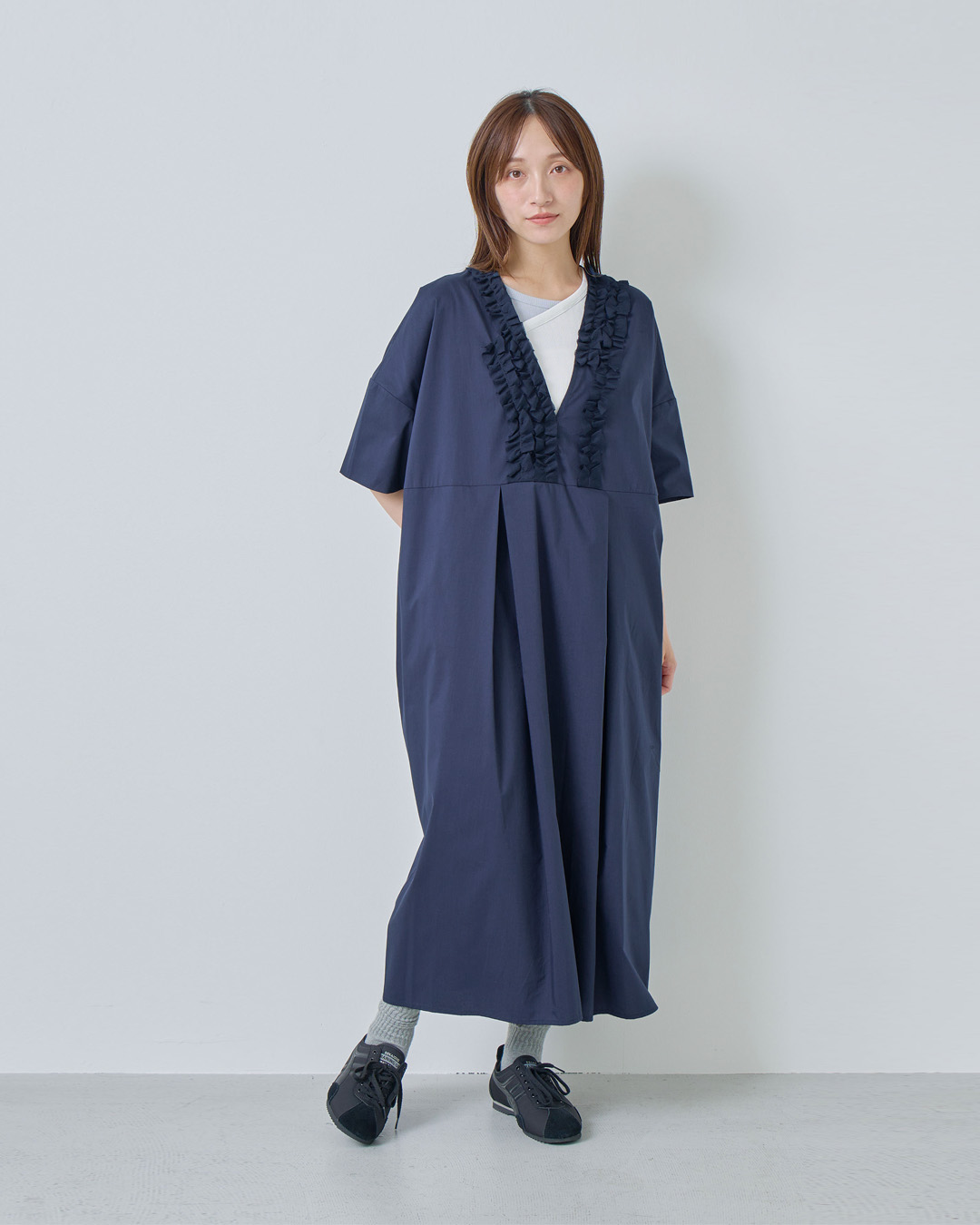 kelen(ケレン)フリルデザイン Vネック ワンピース “RIFFEW” lkl25sop2104