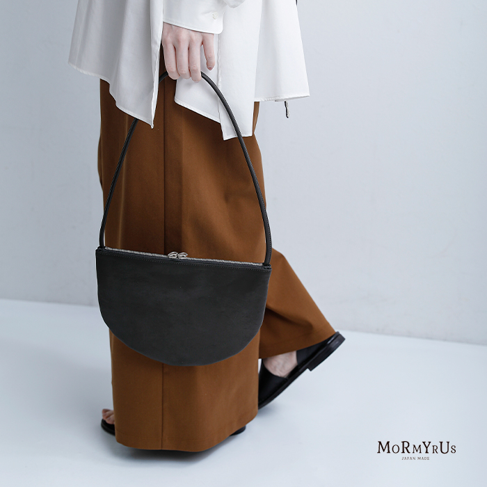 mormyrusレザー ショルダーバッグ m-178