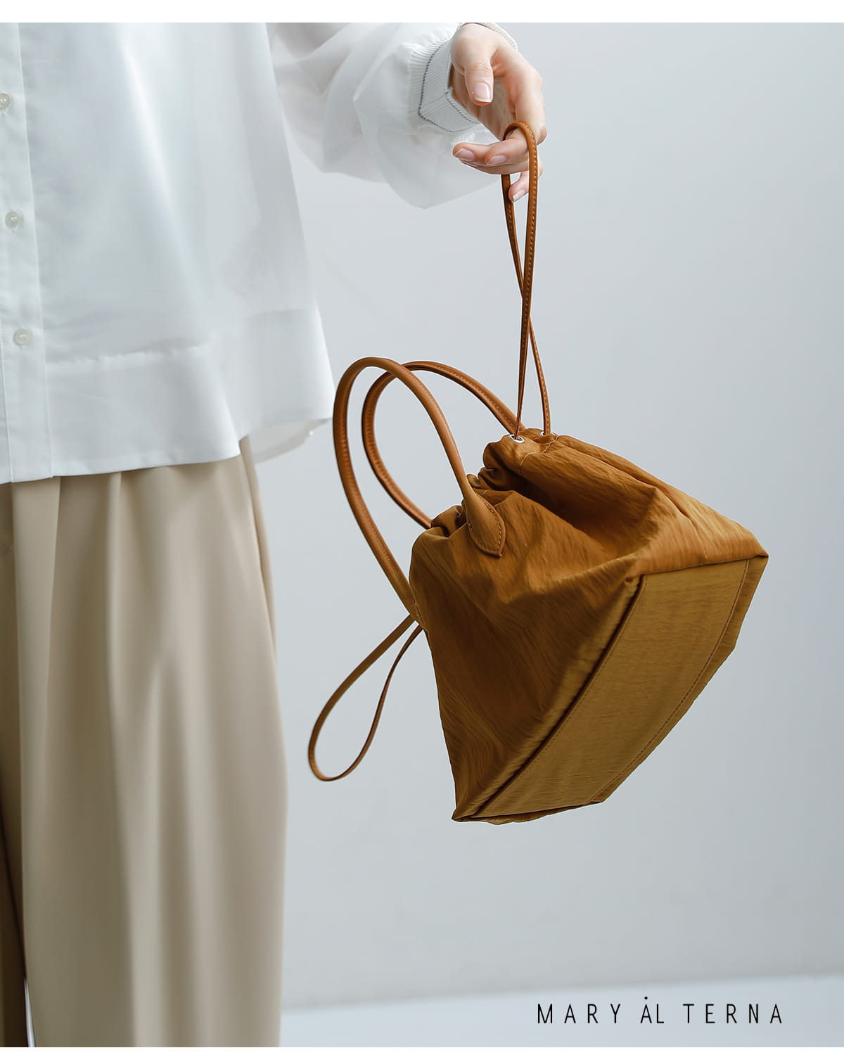 MARY AL TERNAリサイクルナイロン 巾着 2way ハンドバッグ “WRING” ma6123bg-38