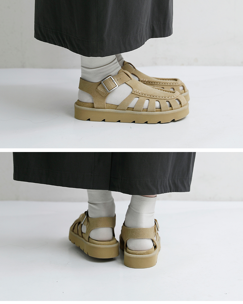 clarks(クラークス)レザー グルカサンダル meare-buckle