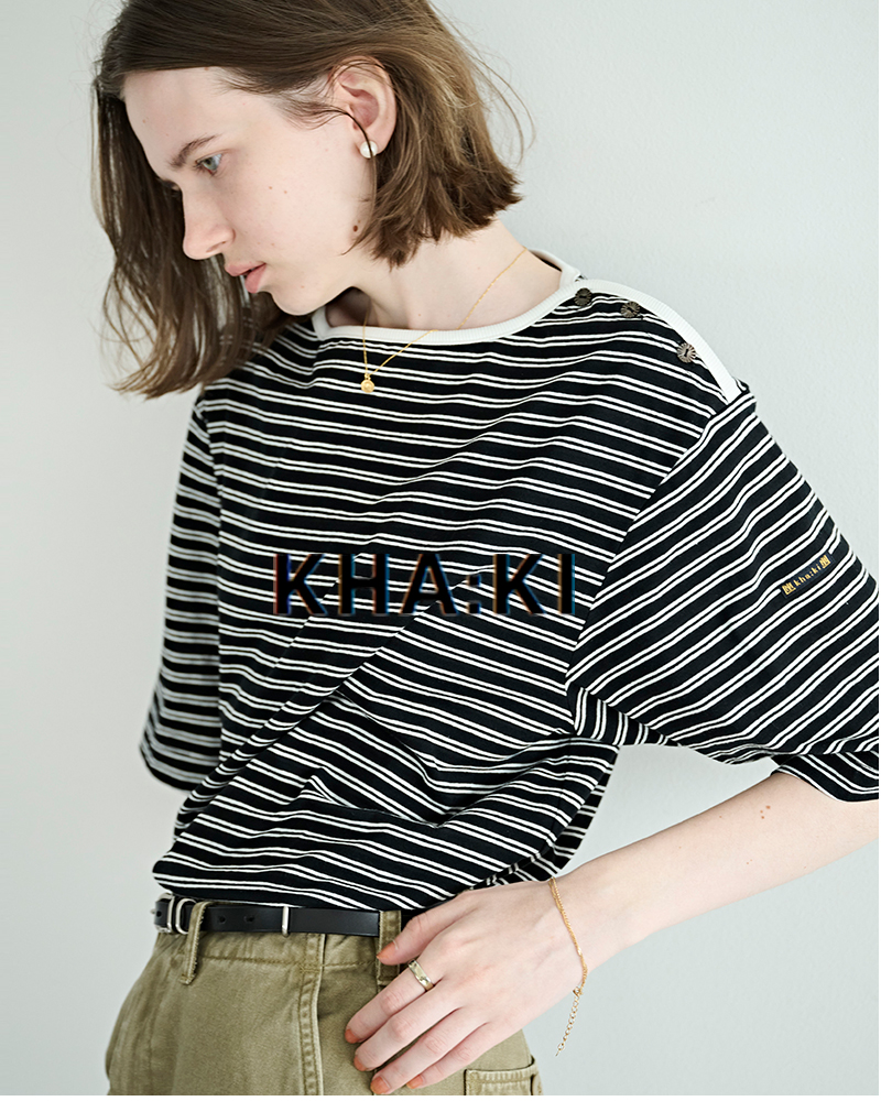 kha:ki(カーキ)コットンマルチボーダーボートネックハーフスリーブカットソー“MULTISTRIPEDTOP”mil26hcs3481