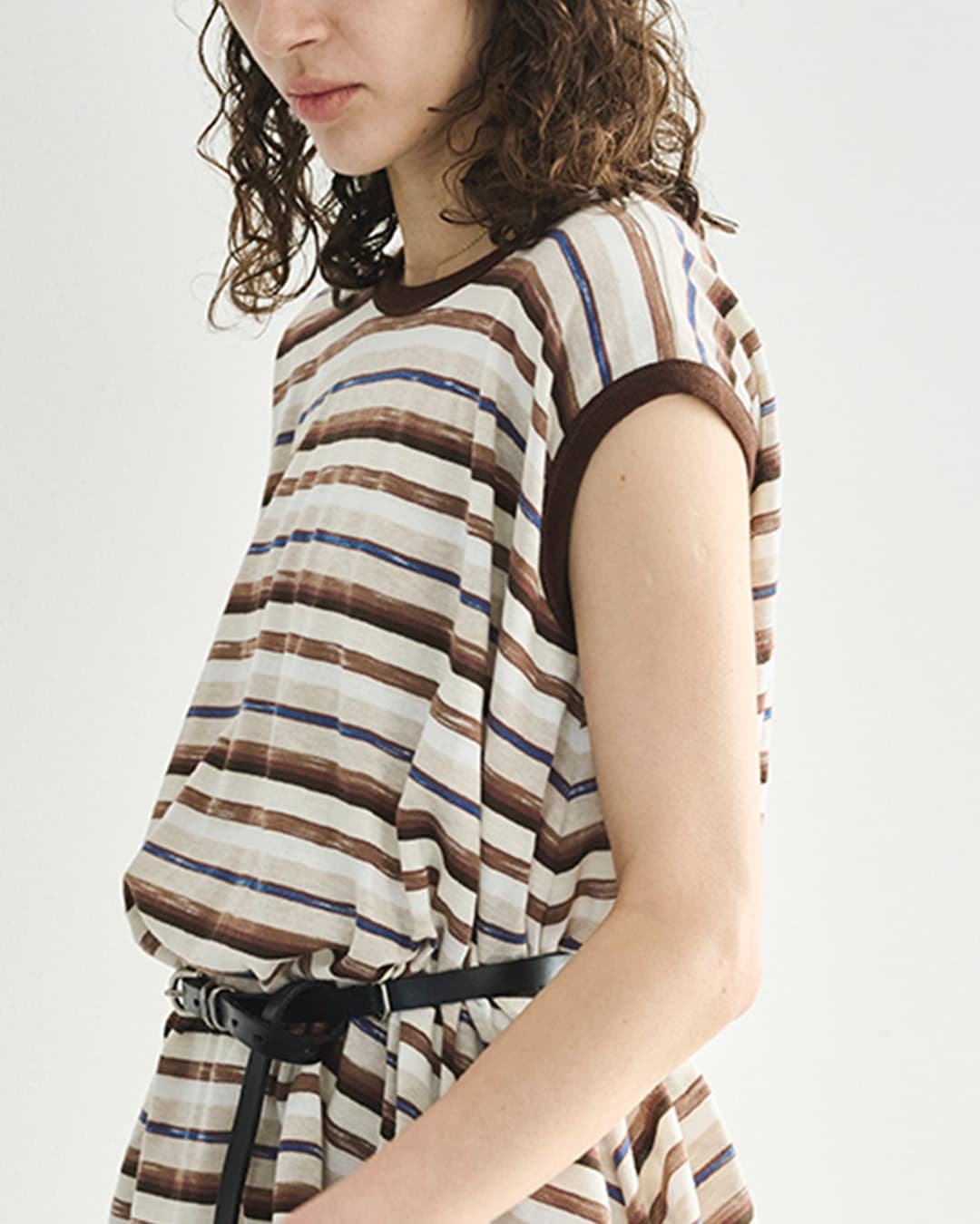 kha:kiスリーブレス ストライプ フレアー プルオーバー SLEEVELESS STRIPED TOP mil26scs3496