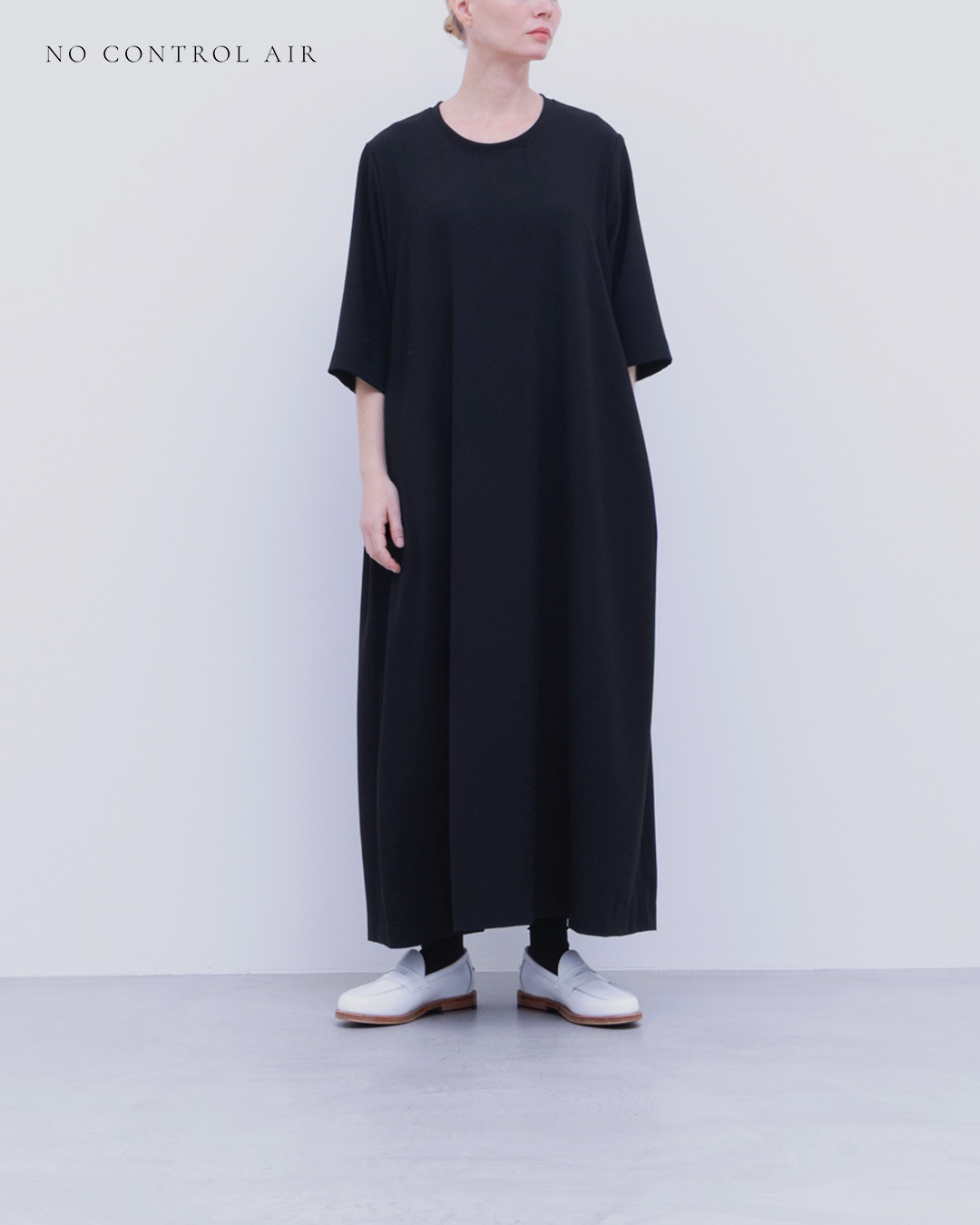 NO CONTROL AIR(ノーコントロールエアー)ライトクレープダブルクロス サイドタック ロングワンピース nk-nc9851op