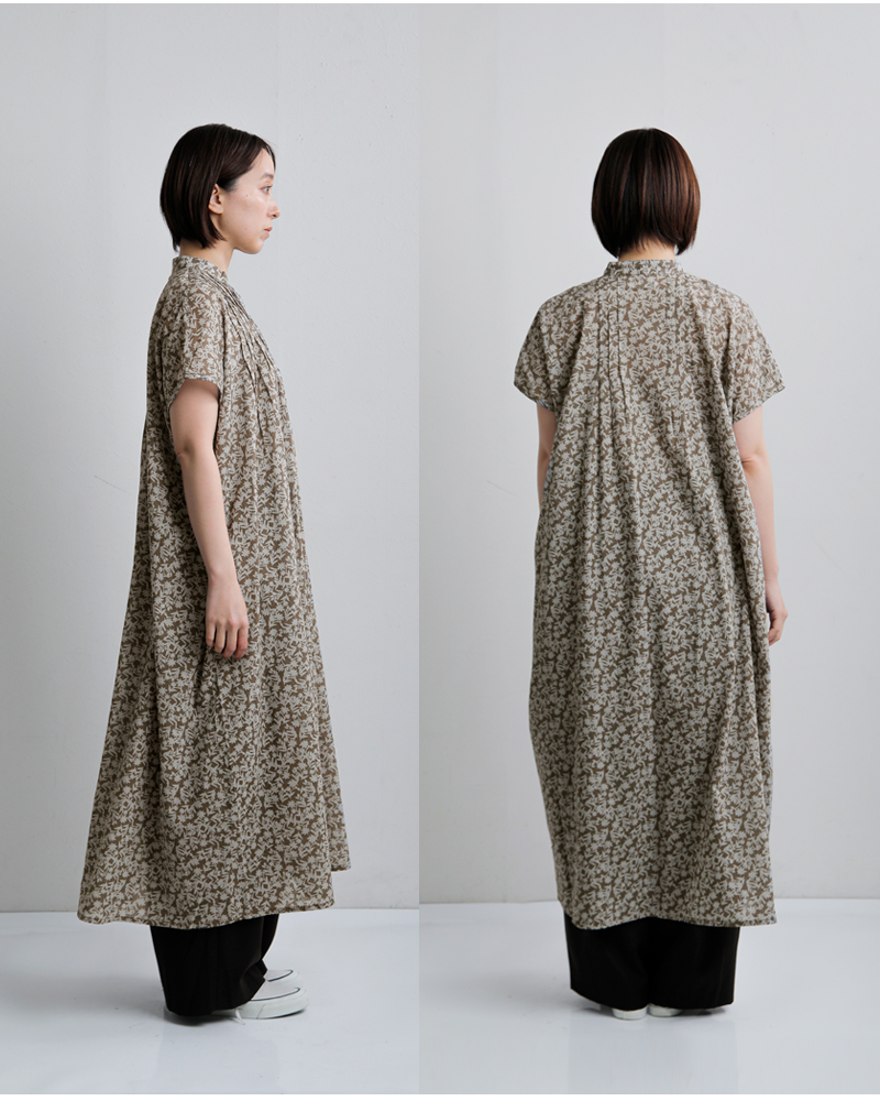 SOIL(ソイル)コットンボイルツートーンフラワープリントバンドカラーフレンチスリーブピンタックドレスnsl26073