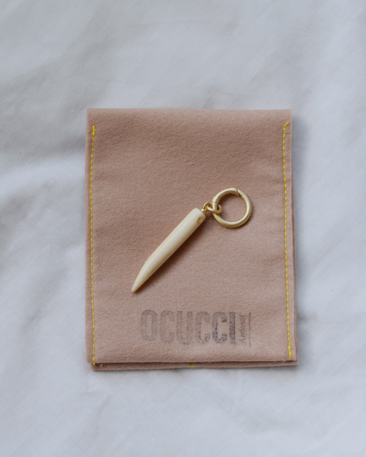 OCUCCI jewelry(オクチジュエリー)カラビナホーンゴールドマルチチャーム ojnl2612