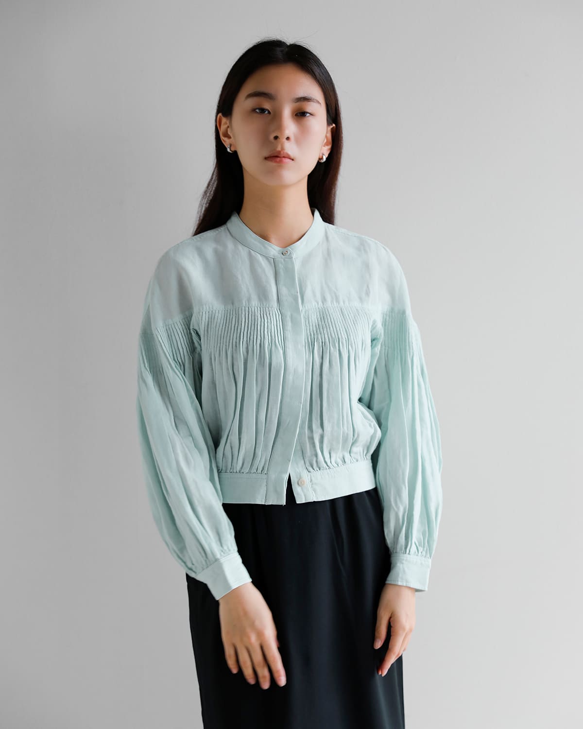 Pheeta(フィータ)コットンリネンバンドカラーピンタックブラウス “Stella” ph015c-25