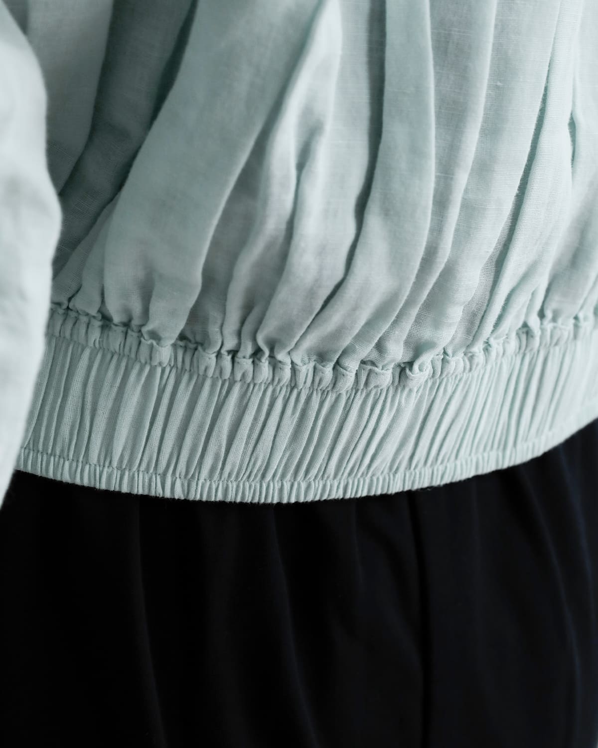 Pheeta(フィータ)コットンリネンバンドカラーピンタックブラウス “Stella” ph015c-25