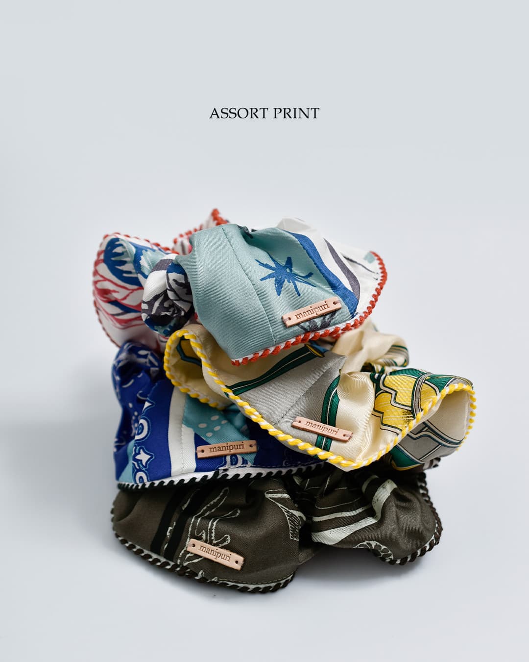 manipuriシルク プリント パイピング シュシュ piping-scrunchie