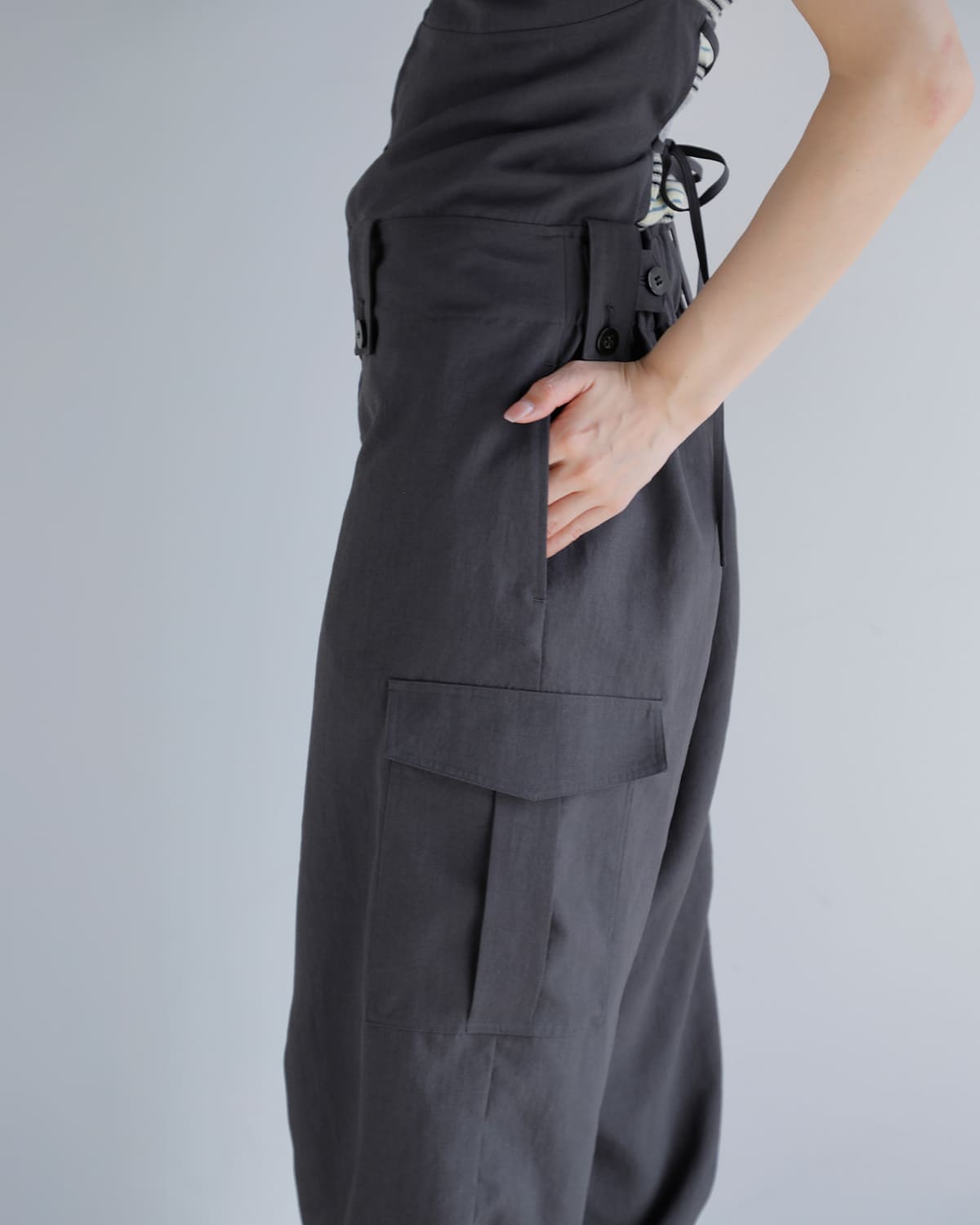 AKANE UTSUNOMIYA(アカネウツノミヤ)撥水バックレースアップミリタリーベースオールインワン sap-fp23-2004