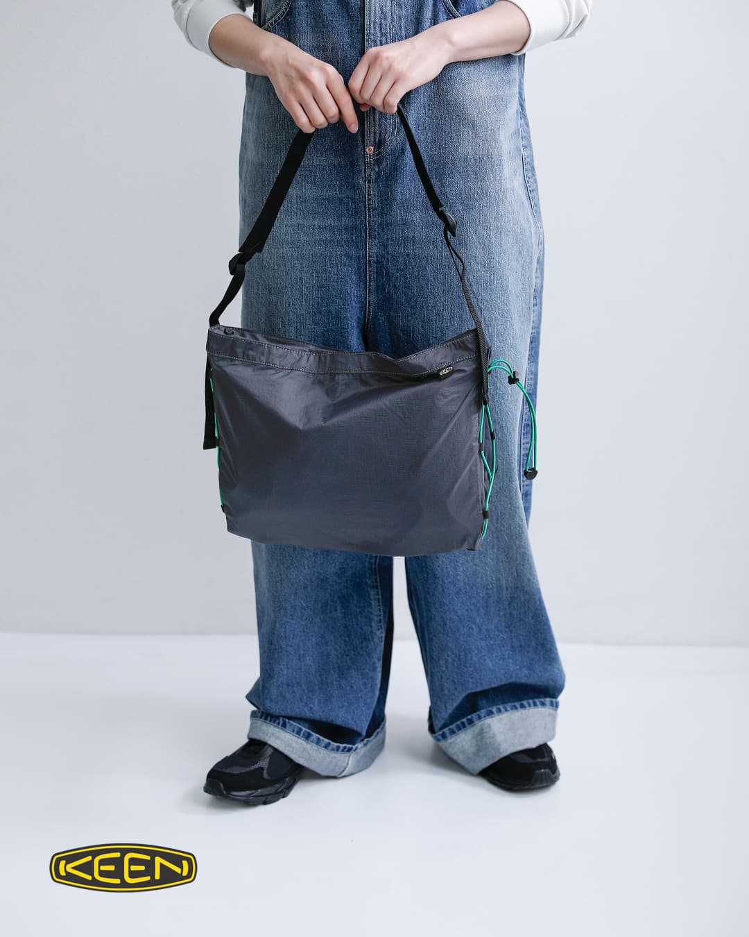 KEENナイロンシェル ショルダーバッグ NYLON SHELL SHOULDER nylon-shell-shoulder