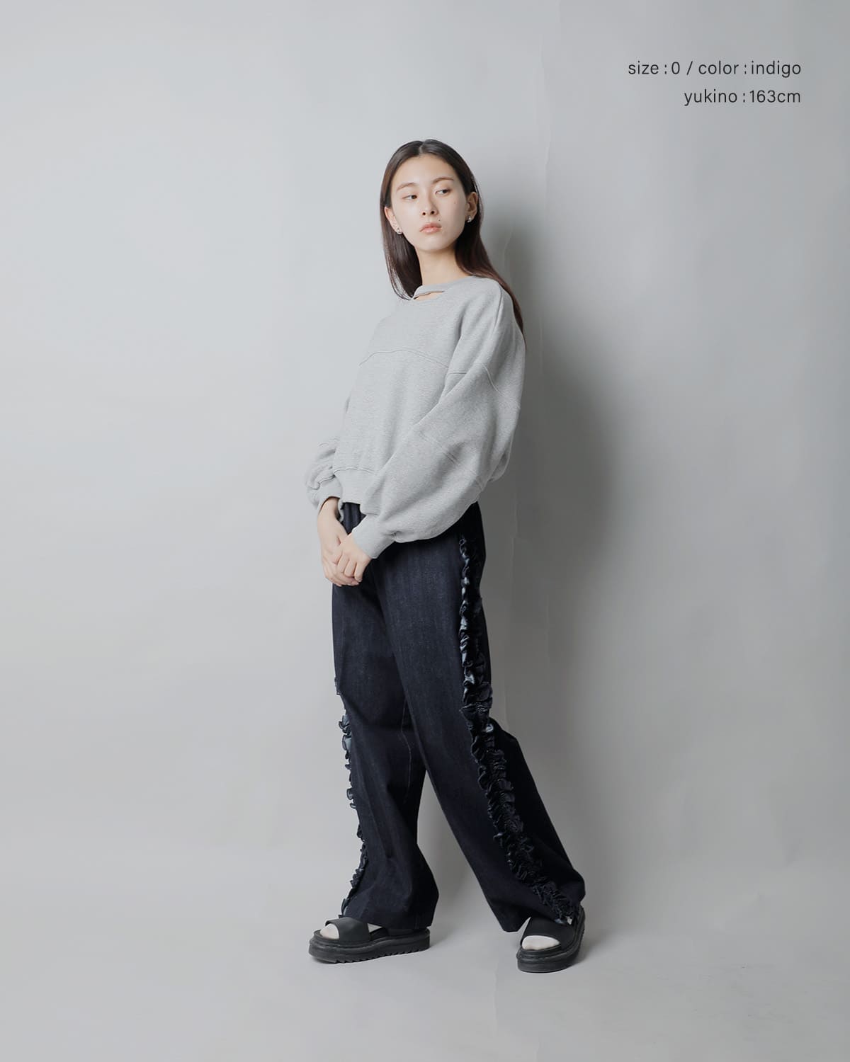 RHODOLIRIONデニム フリルサイド フレアパンツ “Frill Side Flare Pant” sw1011
