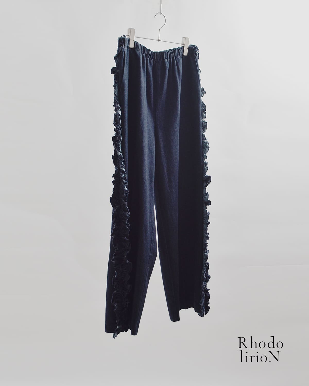 RHODOLIRIONデニム フリルサイド フレアパンツ “Frill Side Flare Pant” sw1011