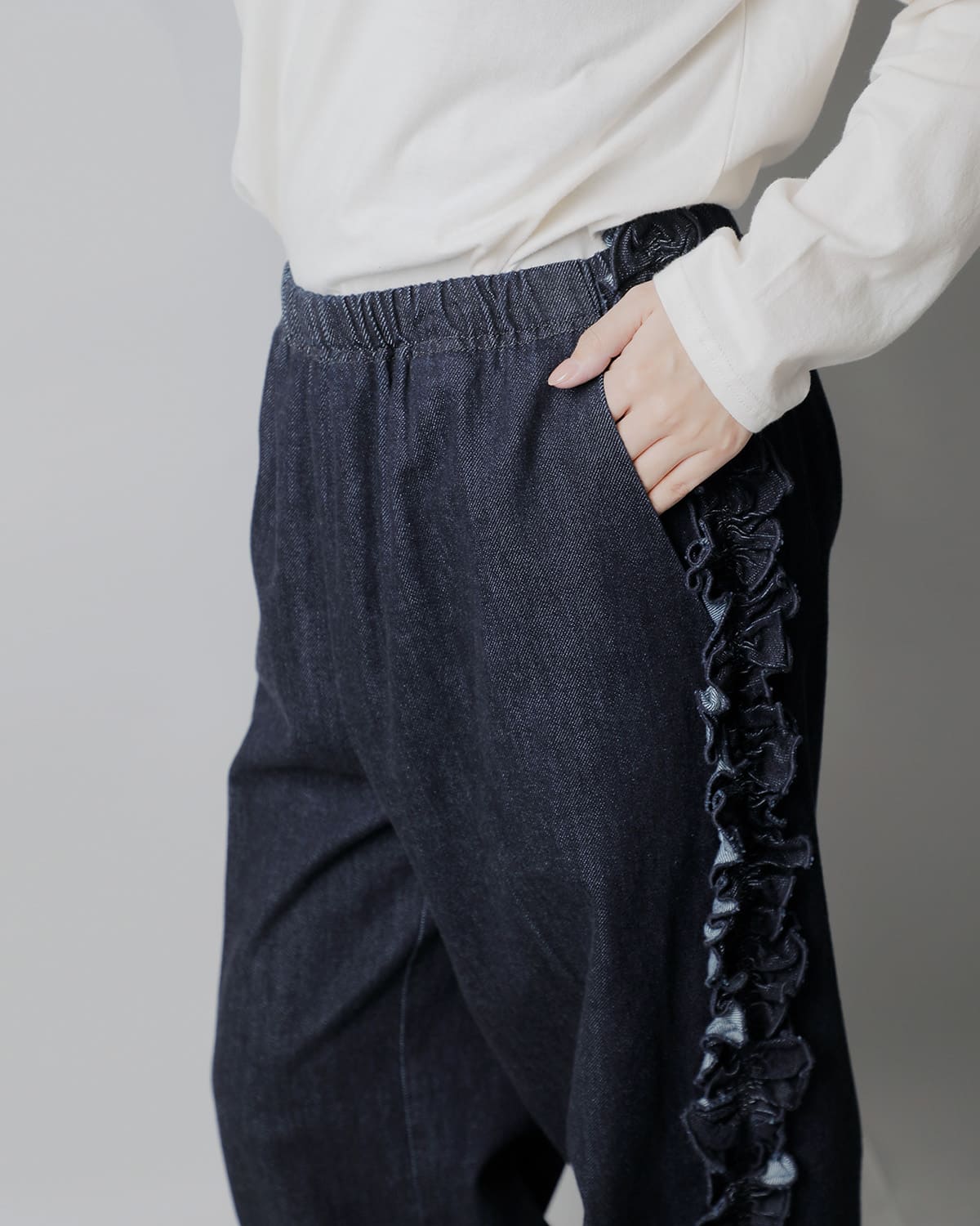 RHODOLIRIONデニム フリルサイド フレアパンツ “Frill Side Flare Pant” sw1011