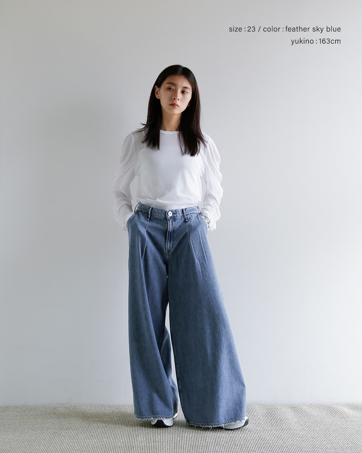 upper hights(アッパーハイツ)ミドルライズワイドバギー パンツ  “THE BLAIR” the-blair