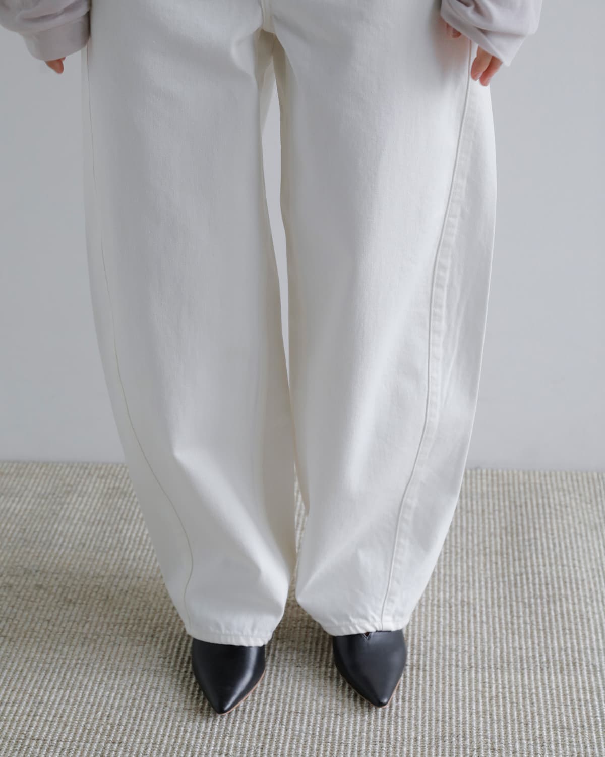 upper hights(アッパーハイツ)ワイドテーパードデニムパンツ “THE ROMY” the-romy