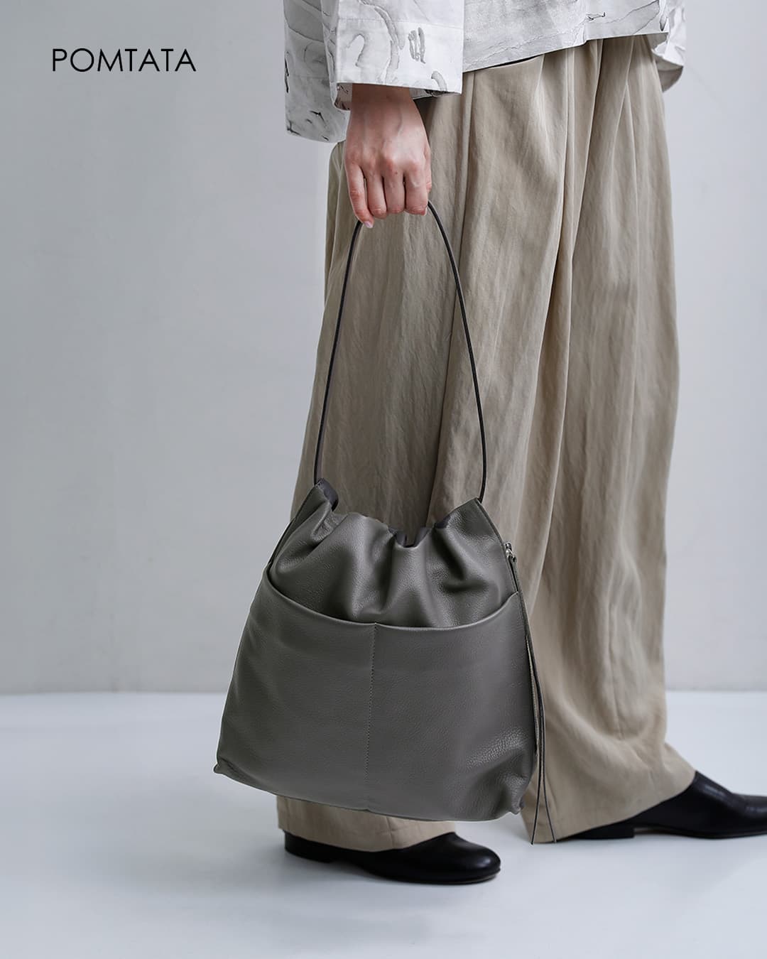 POMTATAカウレザー 巾着 変形トートバッグ TIO MA TOTE tio-ma-tote